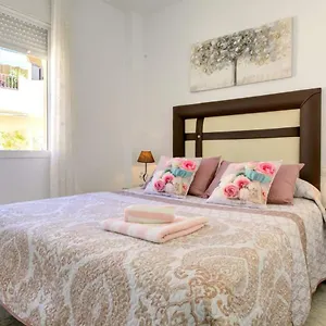 https://apartamento-vinuela.1costadelsol.com